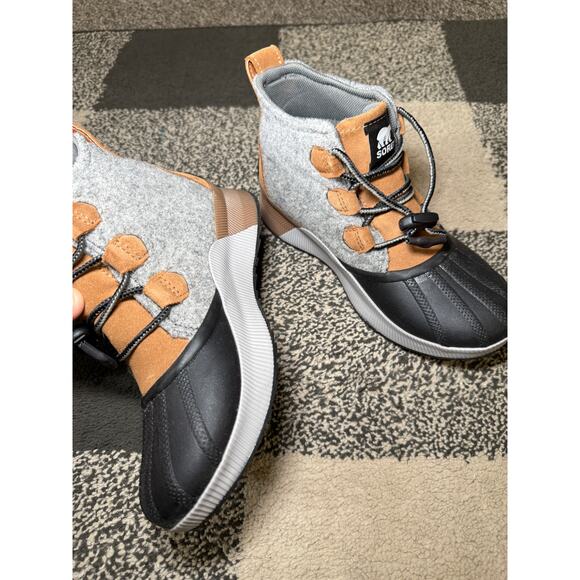 Sorel out and about classic womens waterproof boots 5 outdoors gorpcore utility - Picture 3 of 5